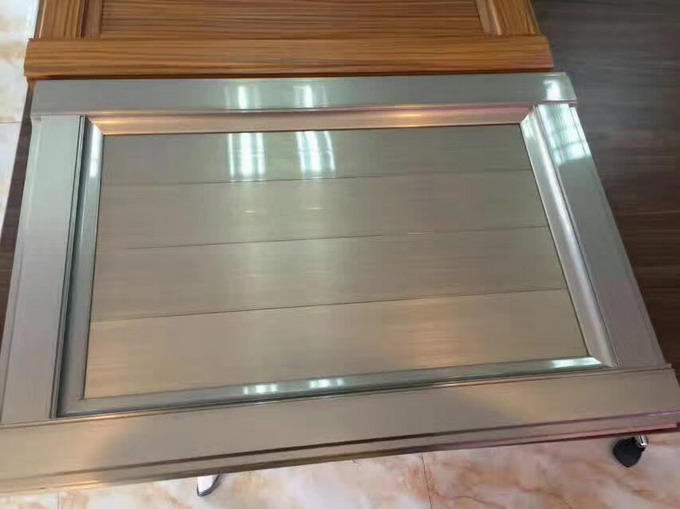 別墅車(chē)庫(kù)門(mén) .jpg